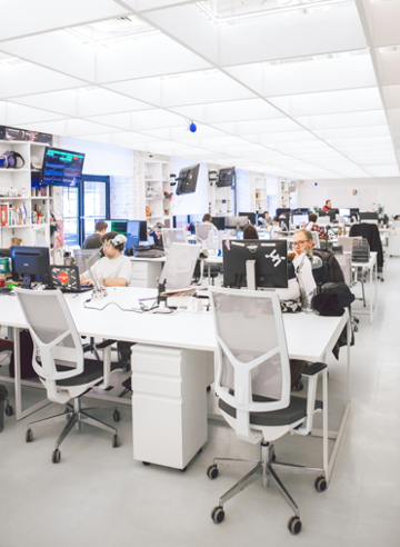 ReloSolutions office and team environment